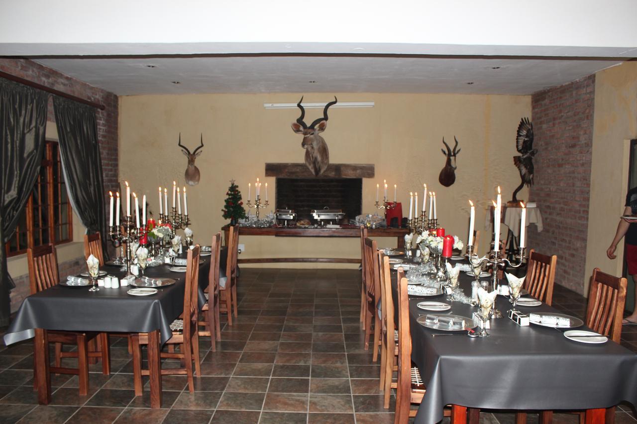 Teri-Lemveli Lodge Beaufort West Exterior foto